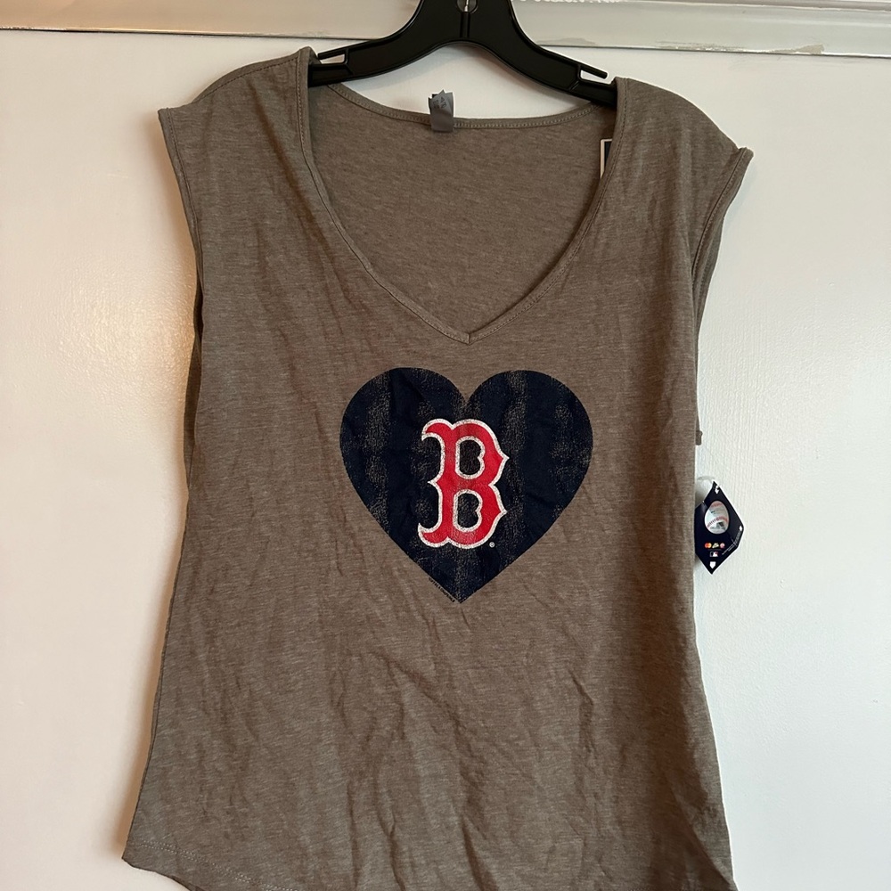 Women's Gray Heart Logo Top